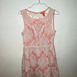 Chelsea & Violet Medium dress